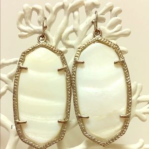 Kendra Scott Danielle Earrings - Whte